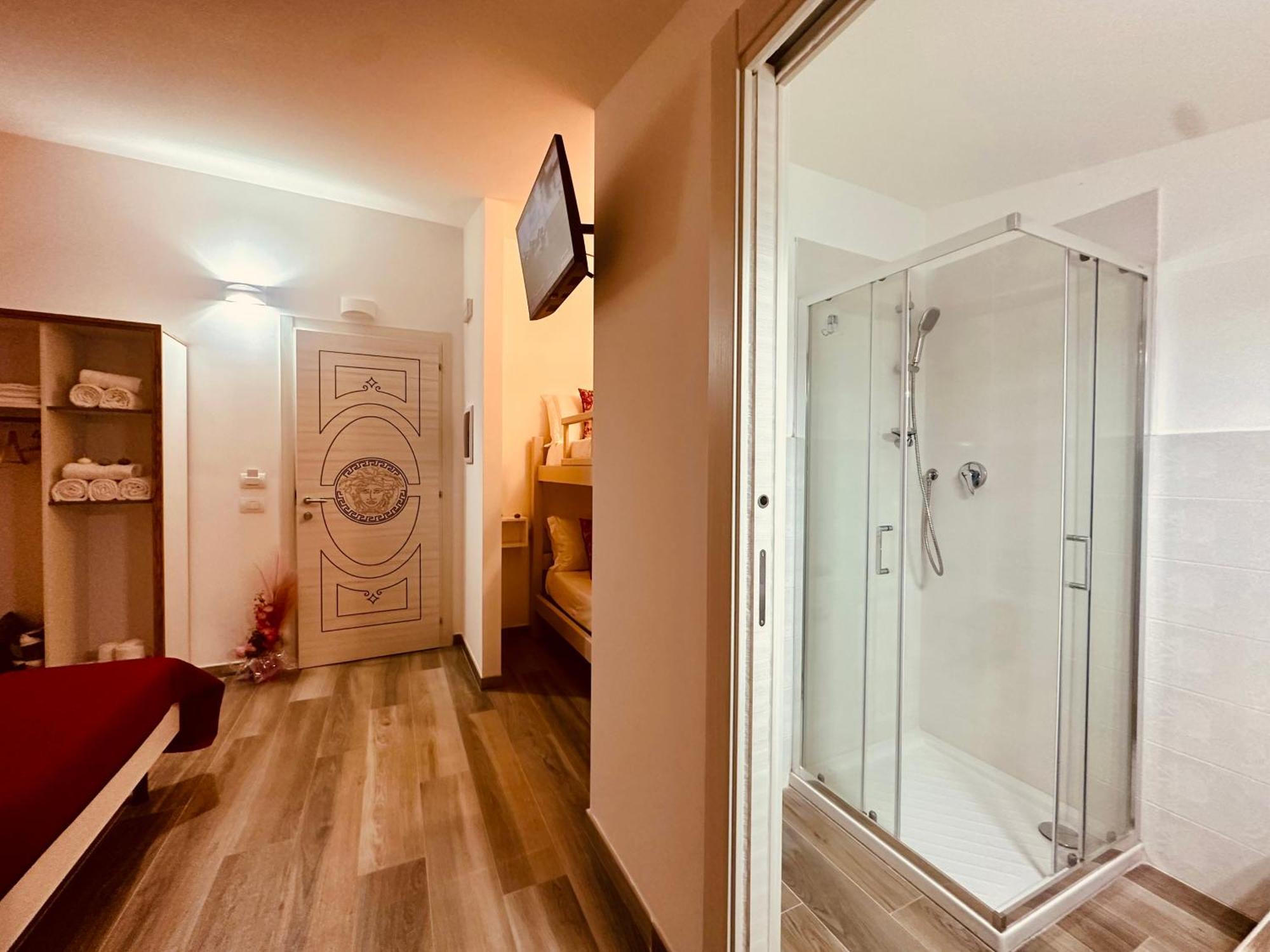 B&B The Sun - Family Rooms Тропея Экстерьер фото