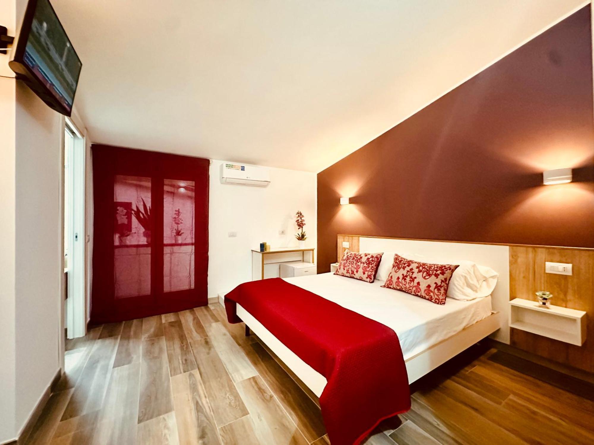 B&B The Sun - Family Rooms Тропея Экстерьер фото