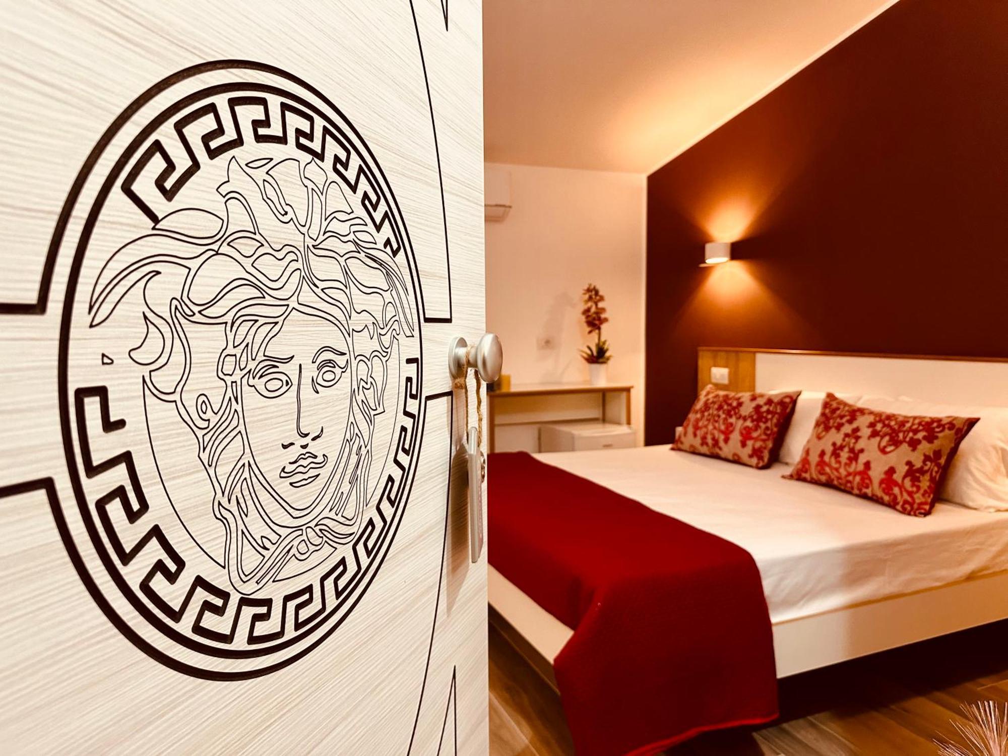 B&B The Sun - Family Rooms Тропея Экстерьер фото